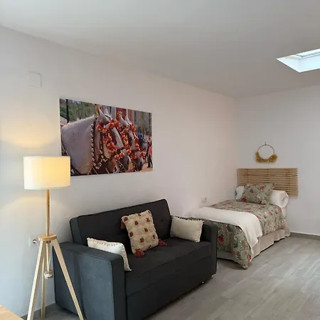 Apartamentos Turisticos Antonio Parra شقة *