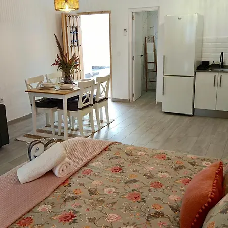 Apartamentos Turisticos Antonio Parra