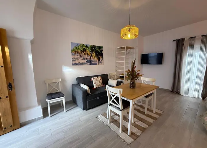 Turisticos Antonio Parra Apartman *